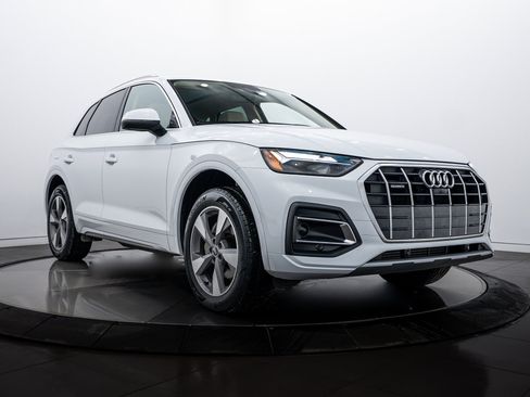 Certified 2022 Audi Q5 2.0T Premium Plus image 1