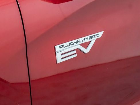 New 2025 Mitsubishi Outlander SEL image 3