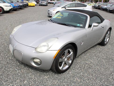 Used 2006 Pontiac Solstice Convertible w/ Premium Package image 11
