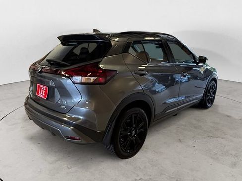 Certified 2023 Nissan Kicks SR FWD image 5