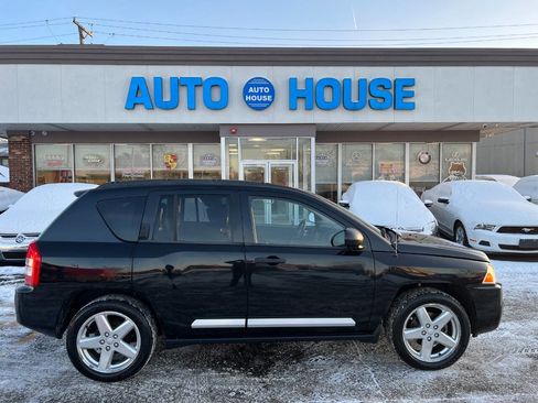 Used 2009 Jeep Compass Limited w/ Sun/Sound Group image 9