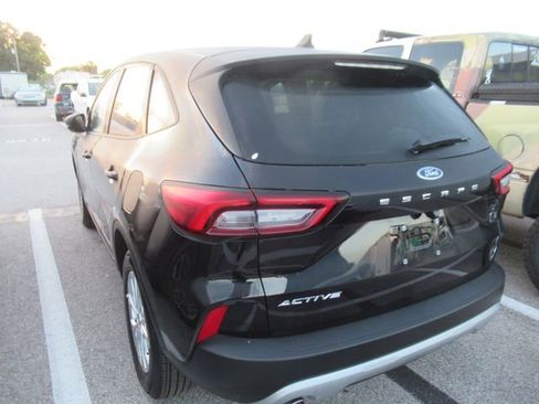 Used 2025 Ford Escape Active image 4
