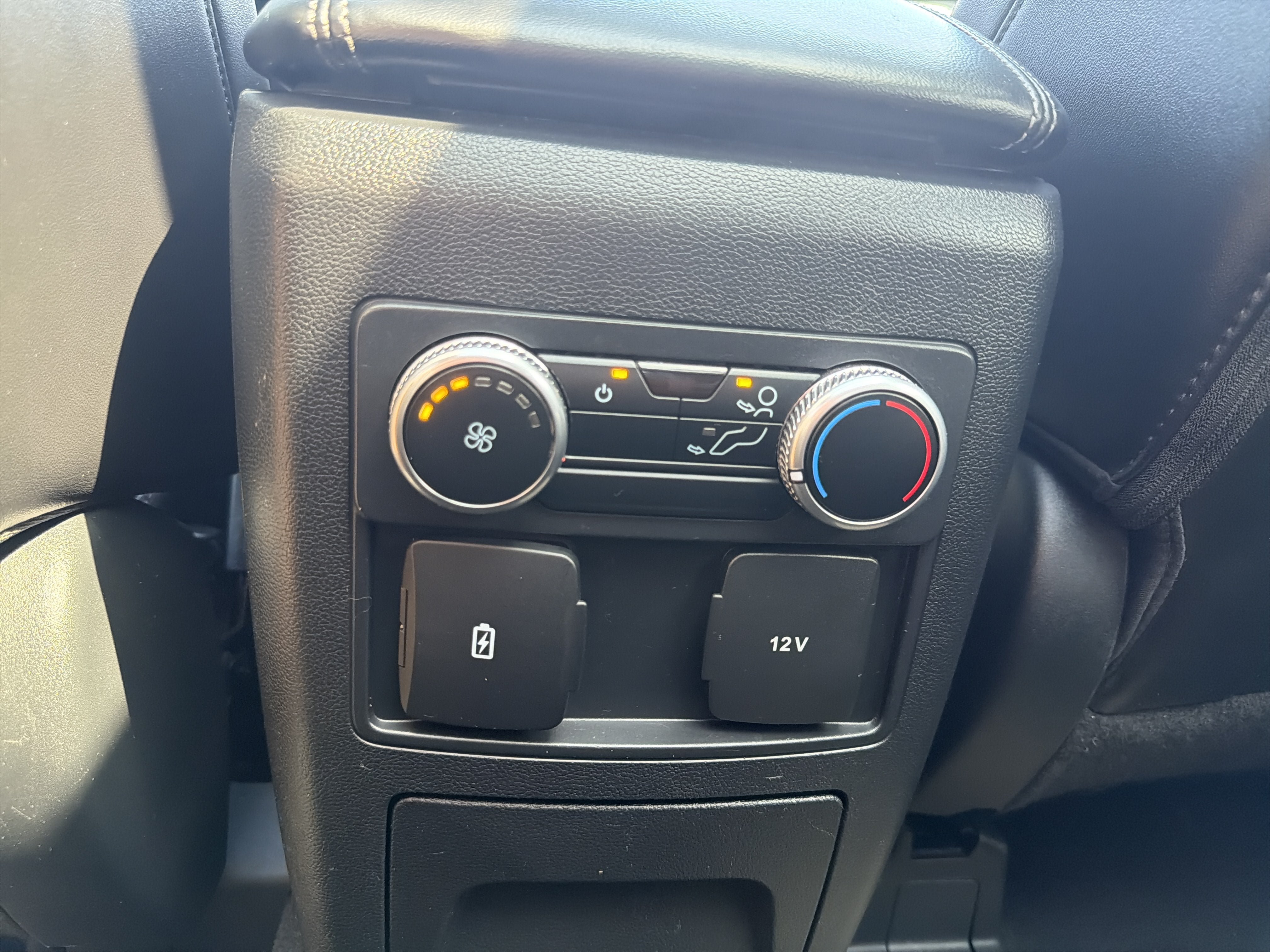 Used 2023 Ford Explorer XLT w/ Equipment Group 202A AWD/4WD image 26