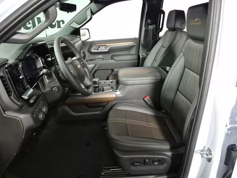 New 2026 Chevrolet Silverado 1500 High Country w/ High Country Premium Package image 9