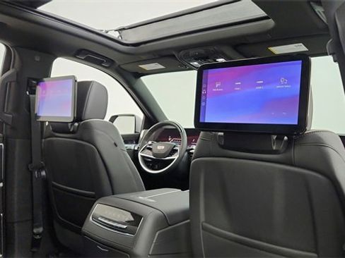 Used 2026 Cadillac Escalade Sport w/ LPO, ONYX Package image 27