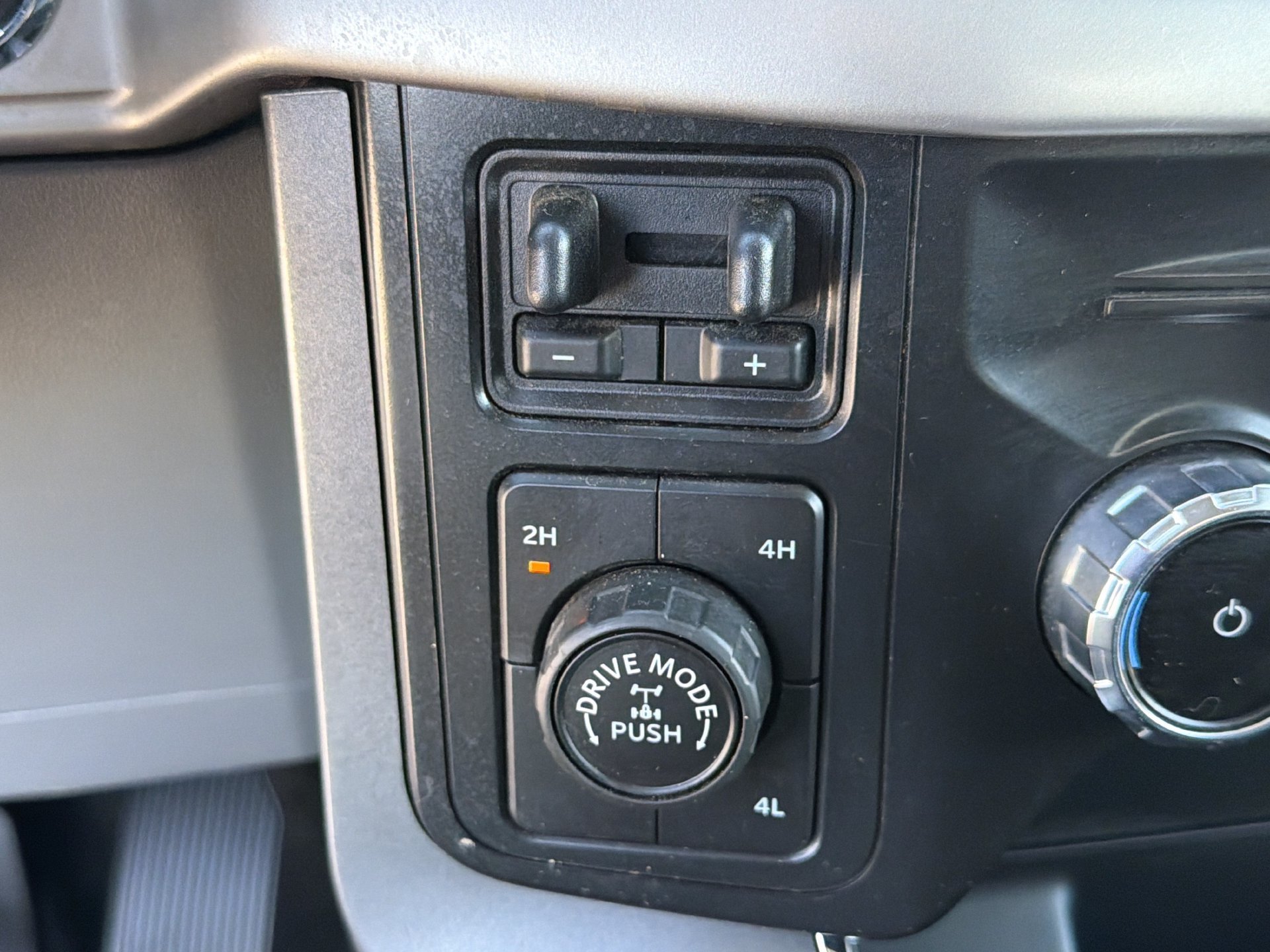 Certified 2022 Ford F150 XLT w/ Equipment Group 302A High AWD/4WD image 9