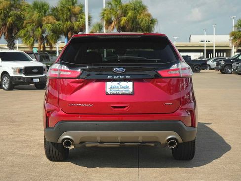 Used 2023 Ford Edge Titanium AWD/4WD image 5