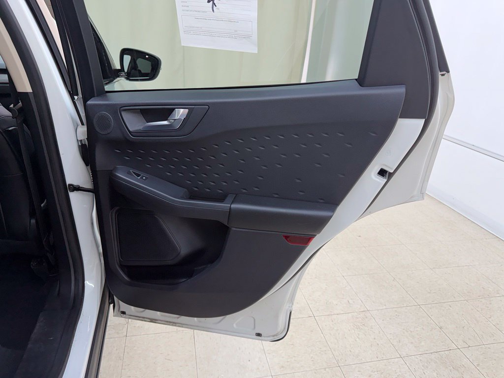 Used 2020 Ford Escape Titanium AWD/4WD image 12