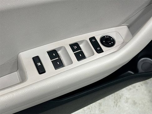 Used 2019 Hyundai Sonata SE image 18