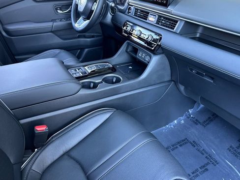 New 2025 Honda Pilot Elite image 19