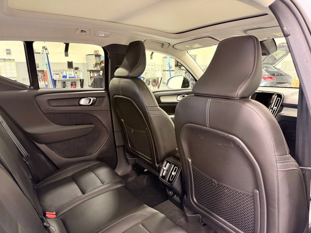 Used 2026 Volvo XC40 B5 Plus AWD/4WD image 25
