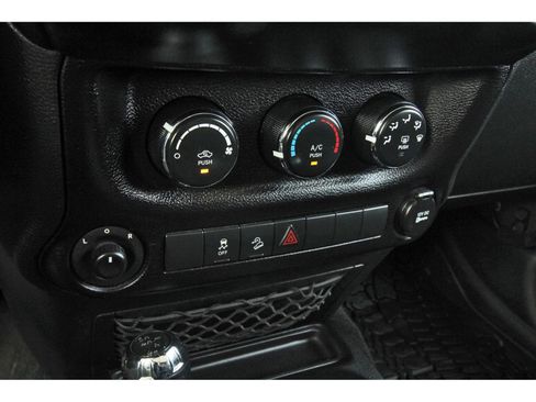 Used 2015 Jeep Wrangler Unlimited Sport w/ Quick Order Package 24S image 22