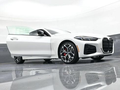 New 2026 BMW 440i xDrive Coupe w/ Premium Package AWD/4WD image 41