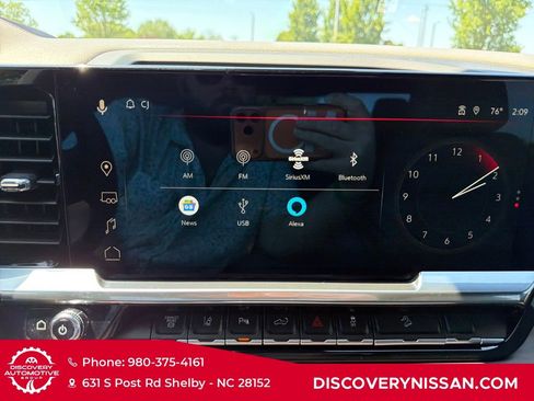 Used 2024 GMC Sierra 2500 SLT w/ SLT Premium Package AWD/4WD image 21