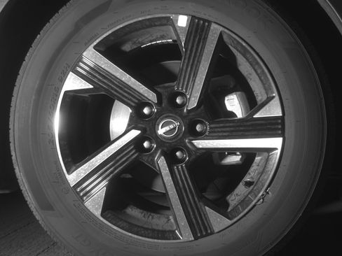 Used 2025 Nissan Sentra SV image 13