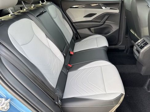 New 2026 Volkswagen Tiguan SE R-Line image 25