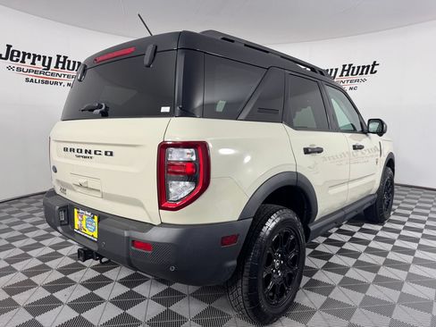 Used 2025 Ford Bronco Sport Badlands AWD/4WD image 6