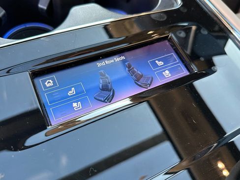 Used 2023 Lincoln Navigator Reserve image 27