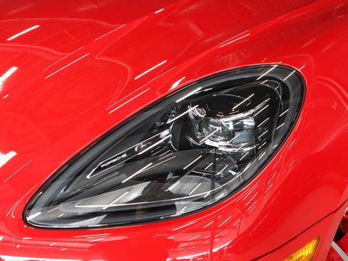 New 2026 Porsche Macan S image 32