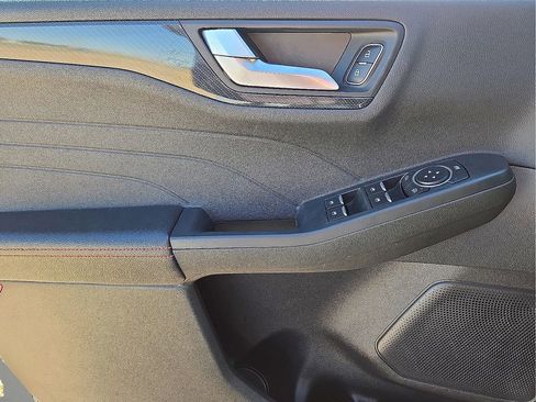 Used 2024 Ford Escape ST-Line image 21