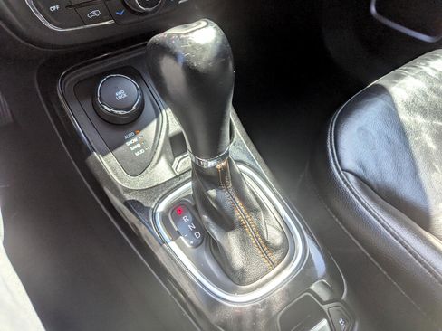 Used 2017 Jeep Compass Limited image 26