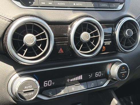 Used 2020 Nissan Sentra SV FWD image 24