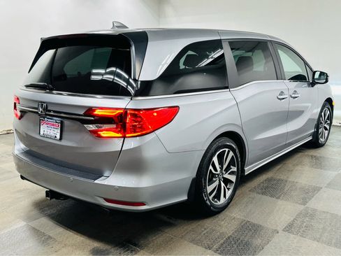 Used 2023 Honda Odyssey Touring image 6