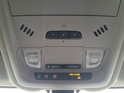 Used 2019 Chevrolet Equinox LT image 26