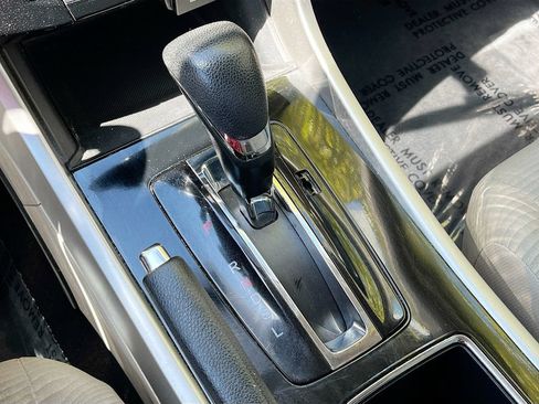 Used 2017 Honda Accord LX image 16