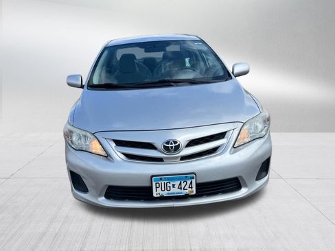 Used 2012 Toyota Corolla LE image 2