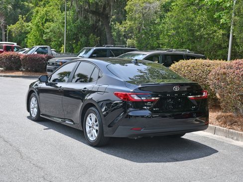 Certified 2025 Toyota Camry LE w/ Convenience Package FWD image 3