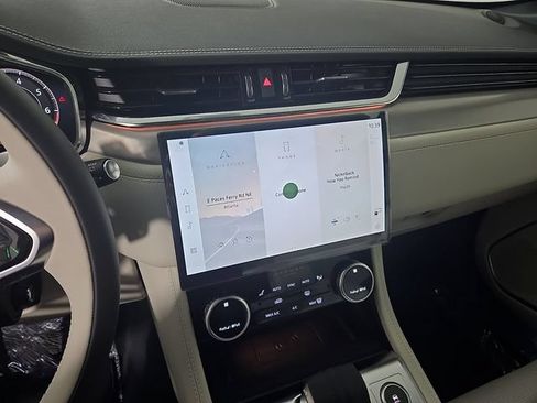 New 2026 Jaguar F-PACE R-Dynamic S AWD/4WD image 13