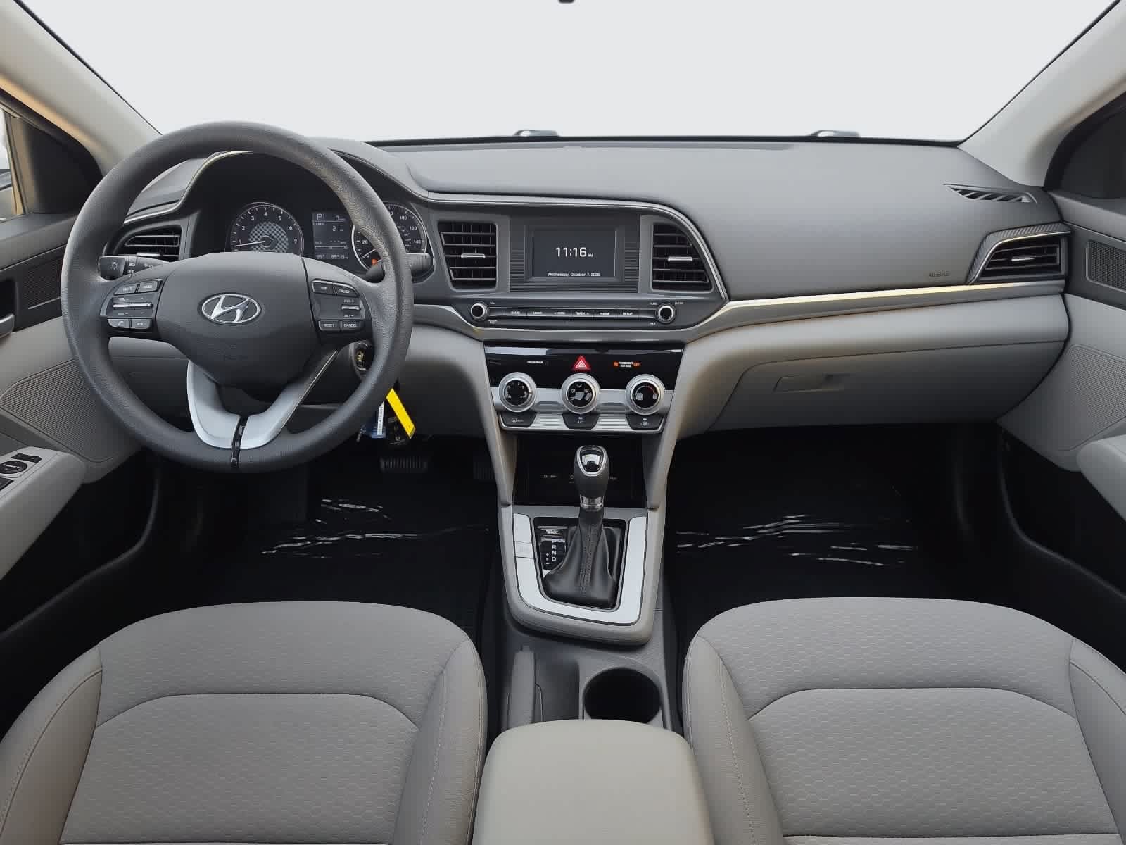 Used 2019 Hyundai Elantra SE FWD image 16
