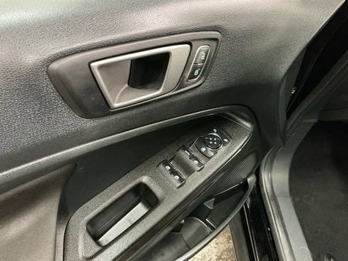 Used 2021 Ford EcoSport SE FWD image 14