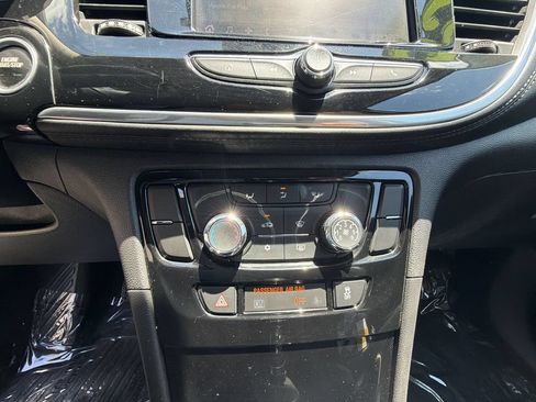 Used 2022 Buick Encore Preferred w/ Safety Package AWD/4WD image 18
