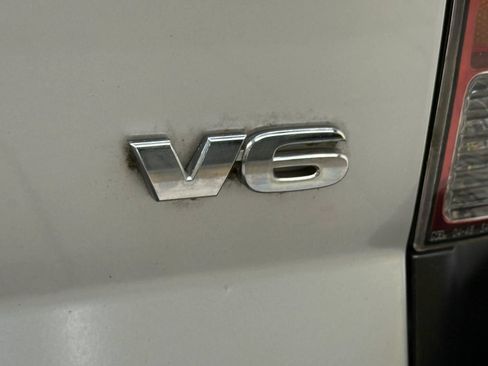 Used 2012 Toyota Tacoma 4x4 Access Cab V6 w/ TRD Sport Pkg image 14