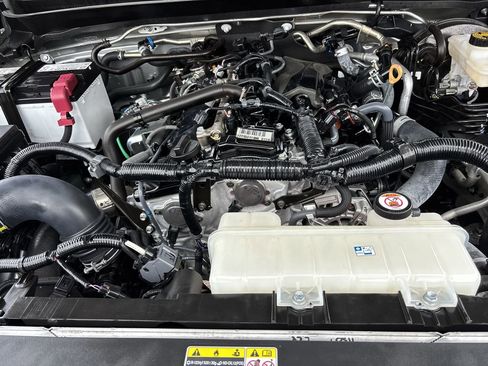 Used 2024 Toyota Tacoma SR5 RWD image 9