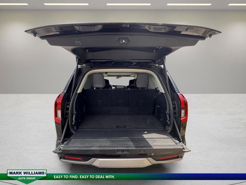 Used 2025 Ford Expedition Platinum AWD/4WD image 19