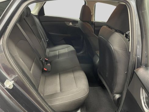 Used 2019 Kia Forte LXS FWD image 10