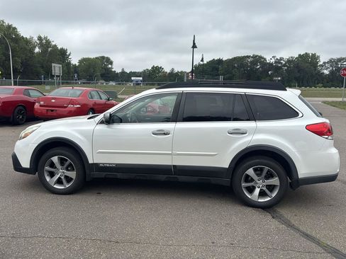 Used 2014 Subaru Outback 2.5i Limited AWD/4WD image 8