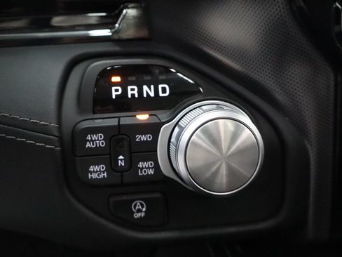 Used 2025 RAM 1500 Limited AWD/4WD image 17