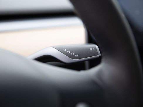 Used 2021 Tesla Model 3 Standard Range Plus image 13