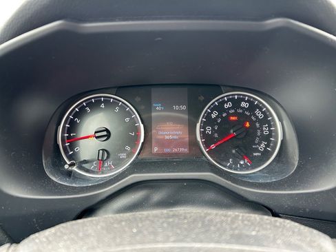 Used 2021 Toyota RAV4 LE FWD image 19