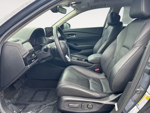 Used 2024 Honda Accord Touring image 15