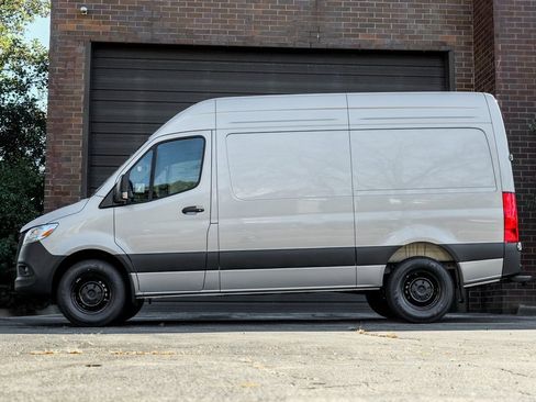 New 2026 Mercedes-Benz Sprinter 2500 image 3
