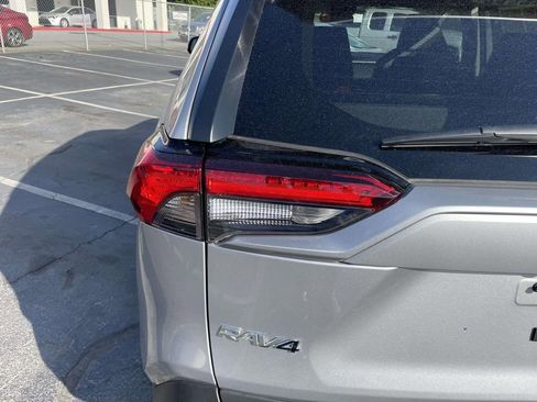 Used 2025 Toyota RAV4 XLE image 20