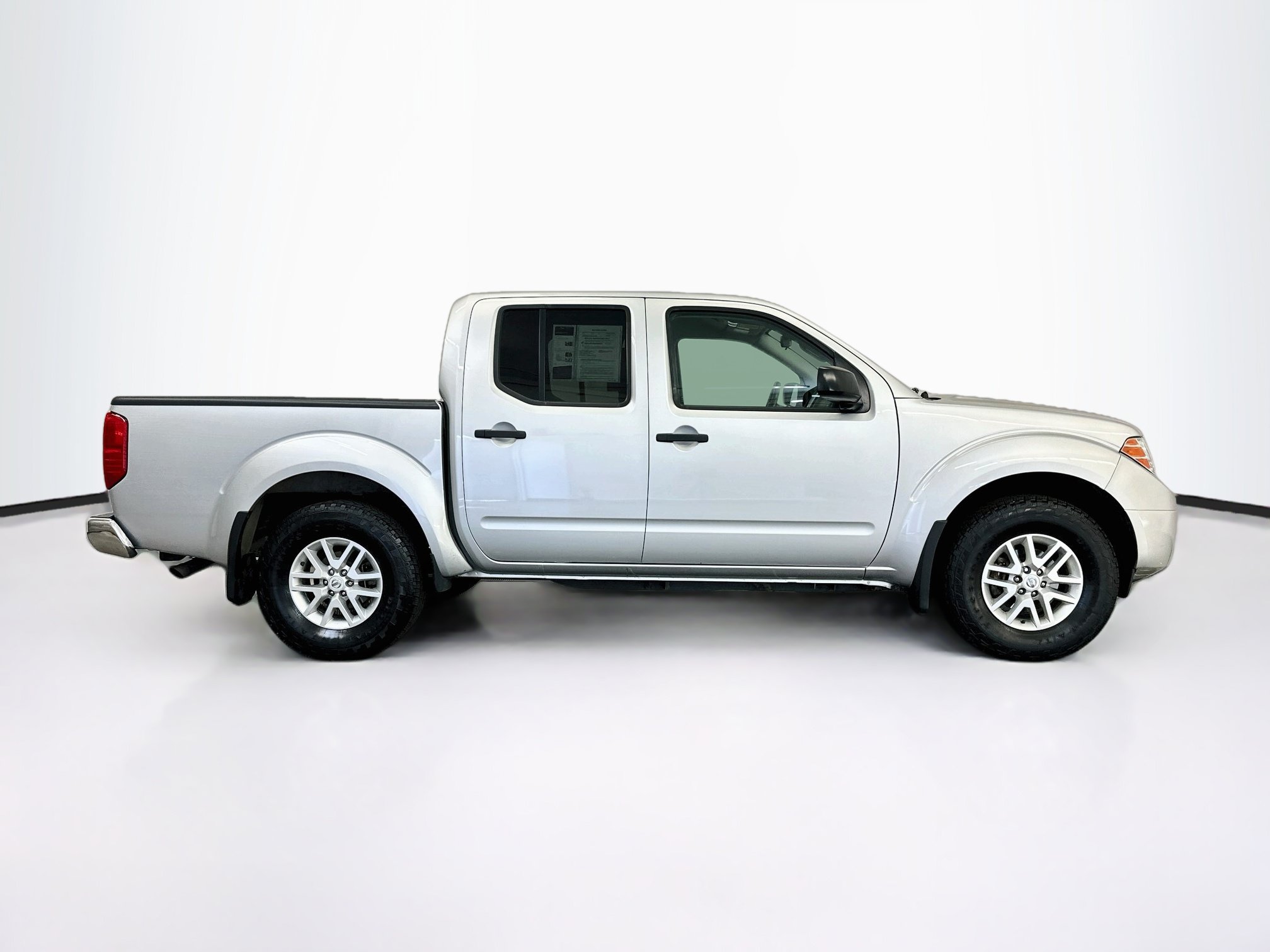 Used 2020 Nissan Frontier SV w/ SV Utility Package AWD/4WD image 10