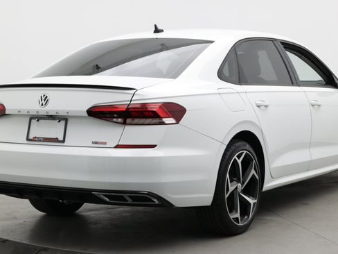 Used 2020 Volkswagen Passat 2.0T R-Line FWD image 7