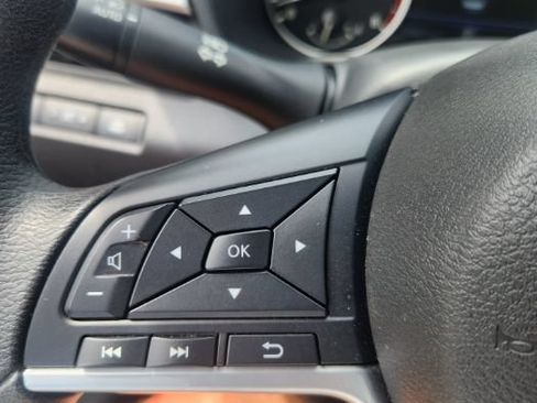 Used 2025 Nissan Altima 2.5 SV FWD image 14