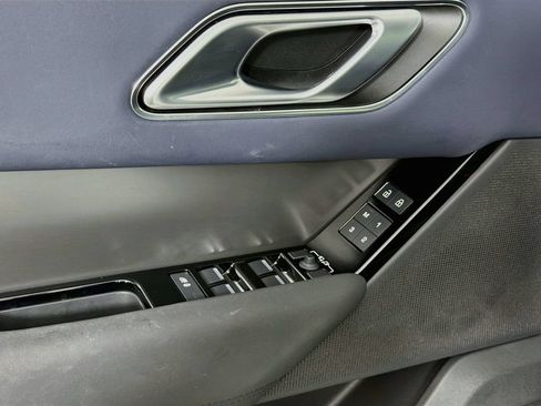Used 2025 Land Rover Range Rover Velar Dynamic SE AWD/4WD image 18
